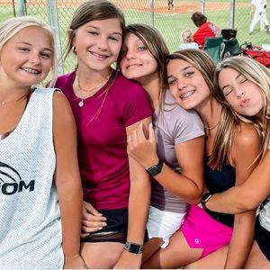 Meet your Posher, Ella